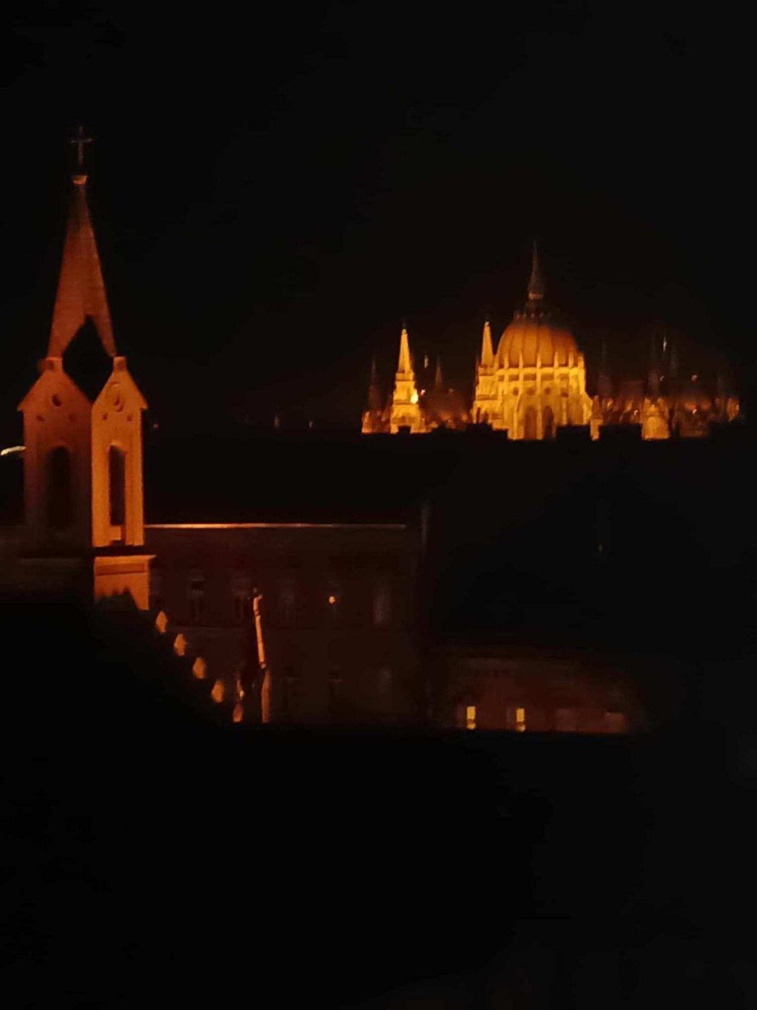 Ferienwohnung Cozy Panorama At The Castle Budapest Exterior foto